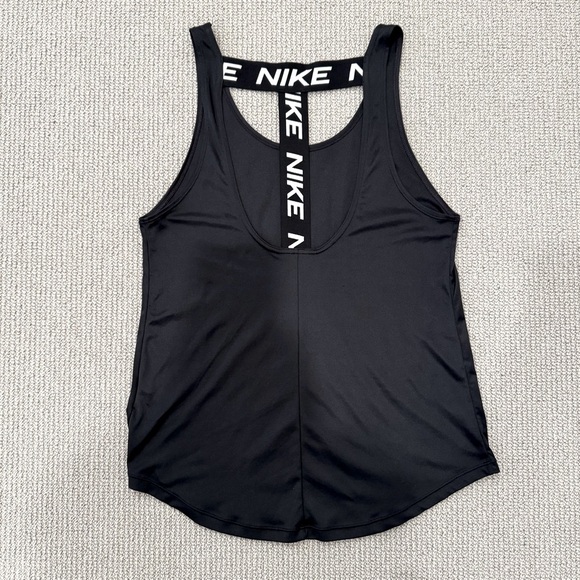 Nike Black Fitted Sleeveless Tank Top - Picture 2 of 4